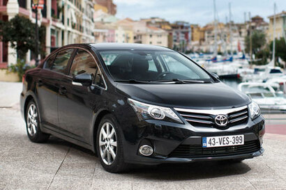 Avensis Sedan (09-18)