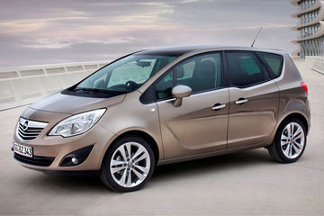 Meriva B (10-17)