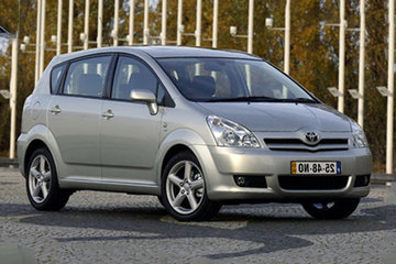 Corolla Verso (04-07)