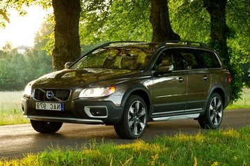 Volvo XC70 (07-16)