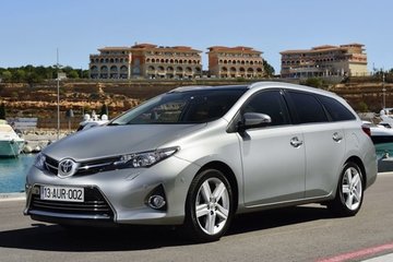 Auris TS (13-19)