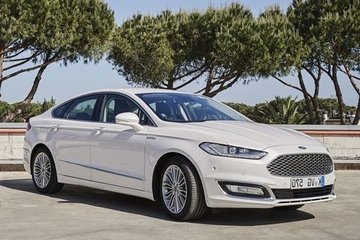 Mondeo Sedan (14-)