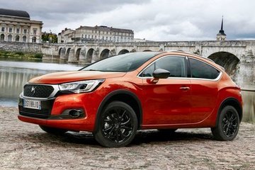 DS4 Crossback (15-18)