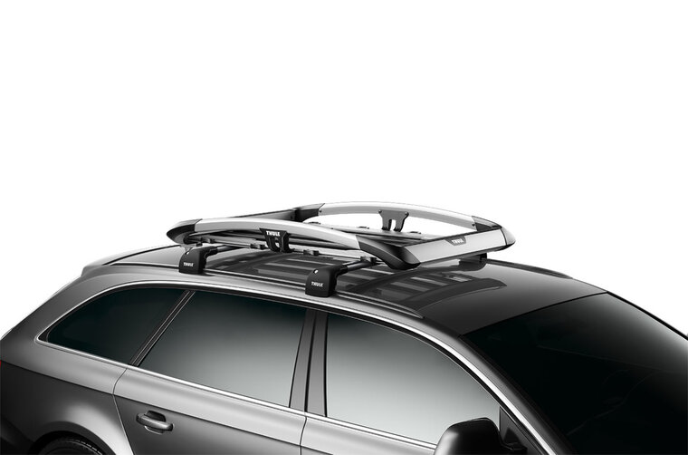 Thule Trail M - aluminium - op auto