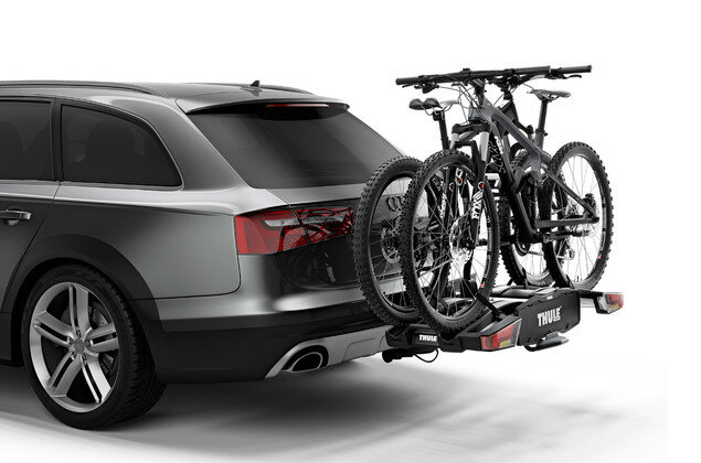 Thule EasyFold XT 2 (933)  op trekhaak met fietsen