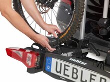 Uebler F24 trekhaak fietsendrager bevestiging