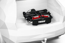 thule-outpace-fietsendrager-2-fietsen-opgevouwen-in-auto